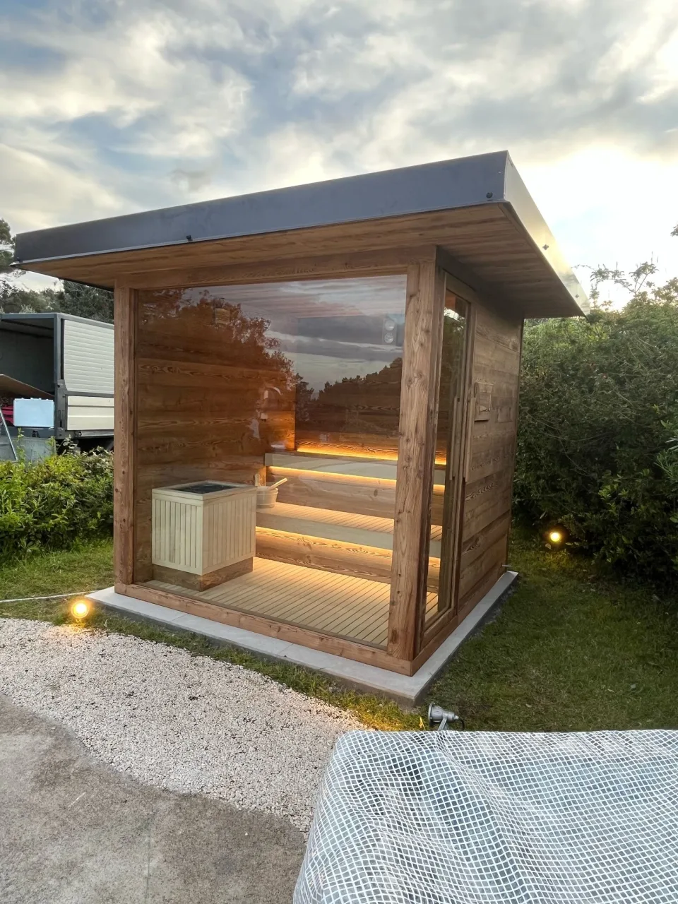 Larix Outdoor